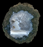 Mystery Green Thunderegg